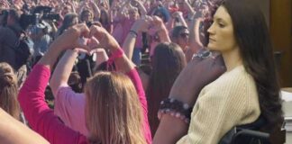 Lindsay Clancy Greeted By Crowd Of Supporters Wearing Pink