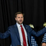 Vance Hilariously Skewers a Heckler – Crowd Goes Nuts J.D. Vance, Vice President