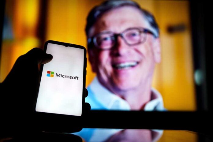 Kaunas,,Lithuania,2022,-,April,20:,Microsoft,Logo,On,Screen